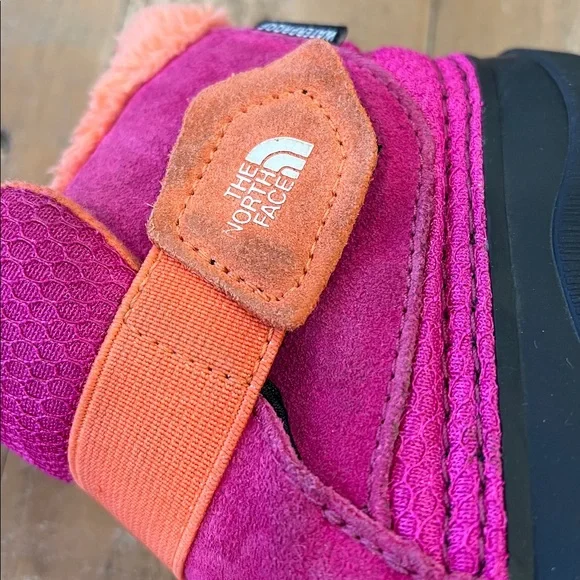 The North Face apenglow Waterpoof winter snow boots kids 8 pink pull on - Picture 10 of 12